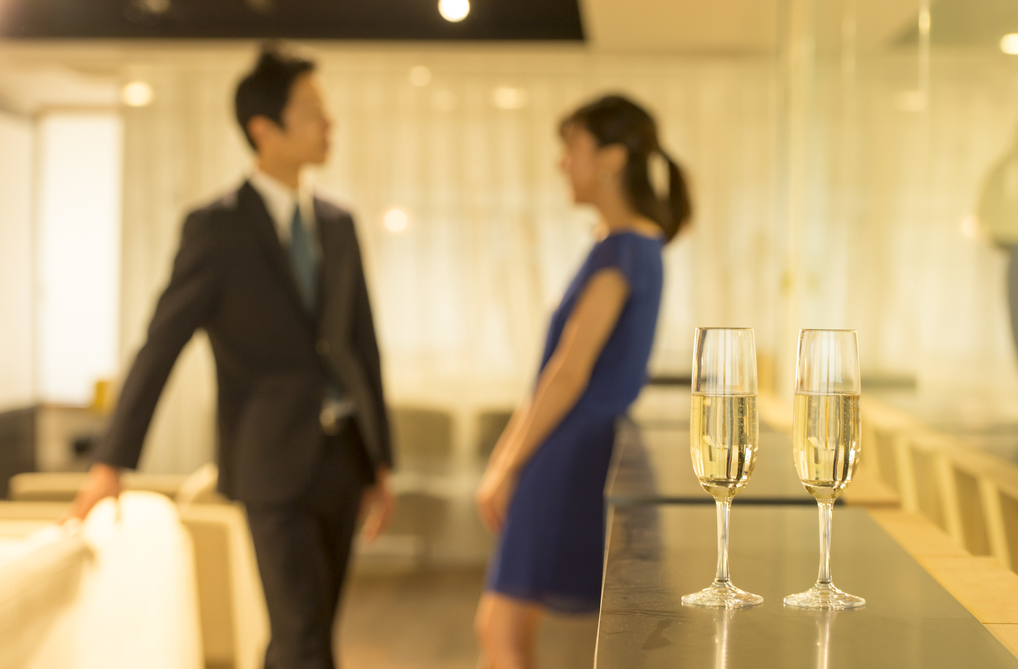 冬のパーティーシーンにおすすめのスーツコーディネート