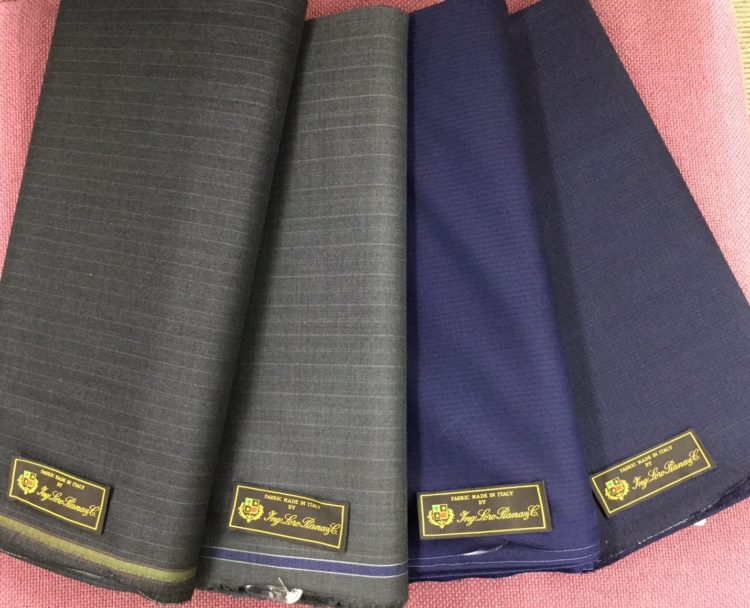 「LoroPiarna」レディーススーツ