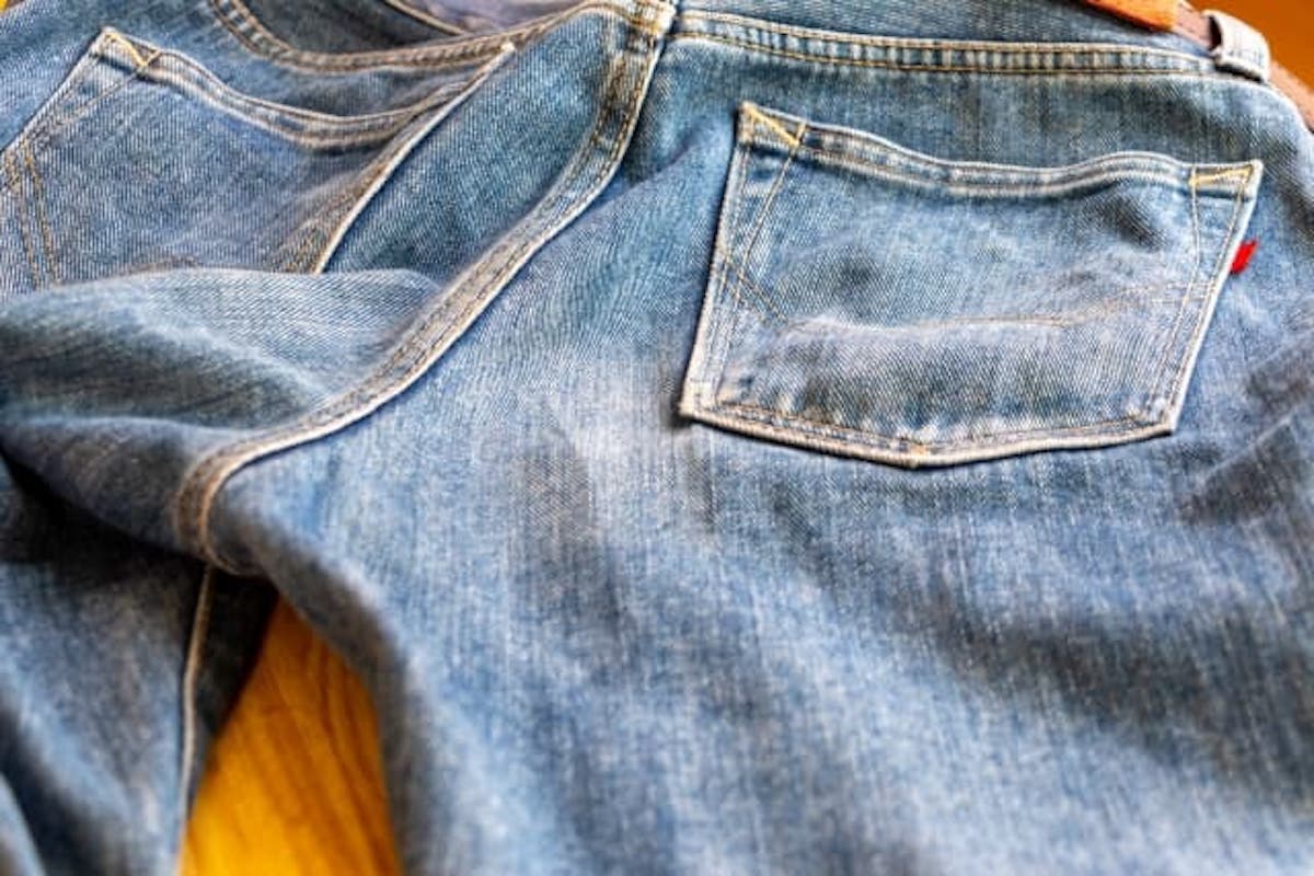 かっこいいジーンズの穿き方とは？こだわりの一着を見つけよう